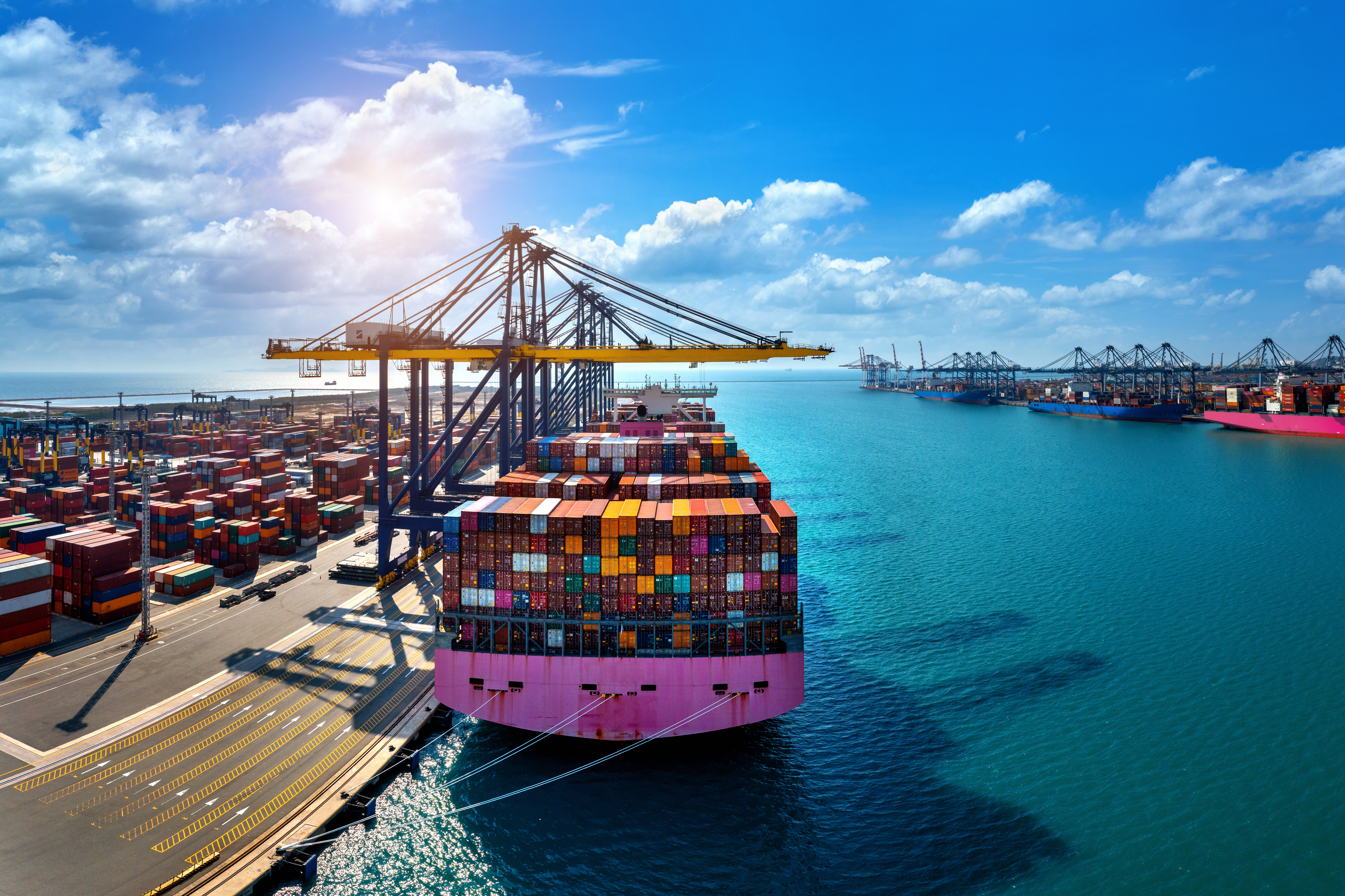 Global Trade Image